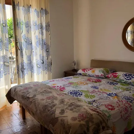 Giardino Dietro La Ciclabile Sul Mare Apartman *